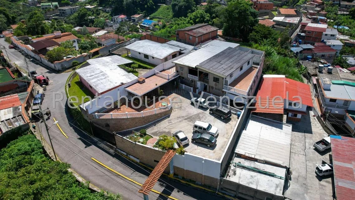 Casa (Duplex) en Venta en Colinas de San Antonio, Miranda