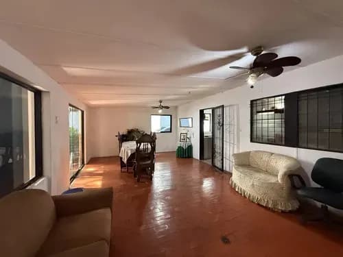 Np Venta Casa En La Urb Los Caobos Valencia - Calle Cerrada Código 318347