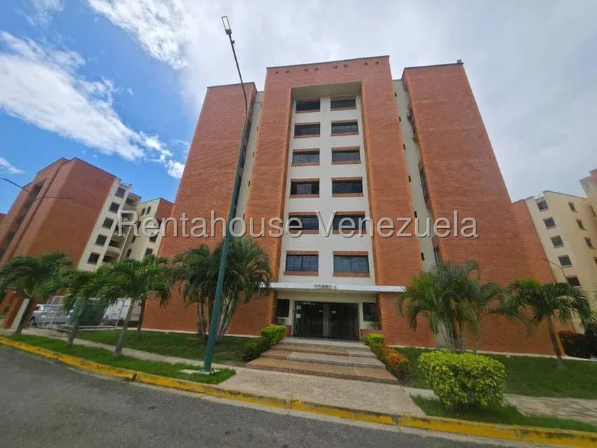 Apartamento (1 Nivel) en Alquiler en Parque Las Trinitarias, Lara