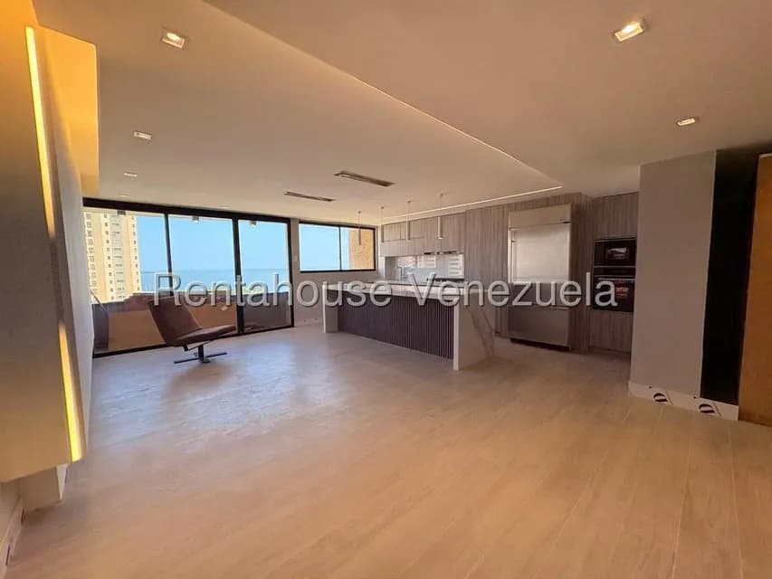 Apartamento (1 Nivel) en Venta en Avenida El Milagro, Zulia