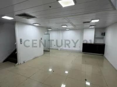 LOCAL EN CC PACIFICO EN VENTA
