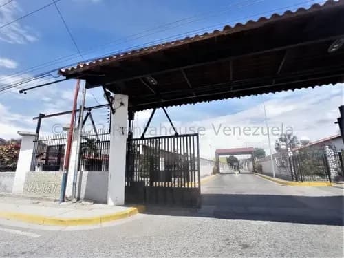 Casa De Venta Parque Residencial Don Juan Encrucijada Turmero 25-15986