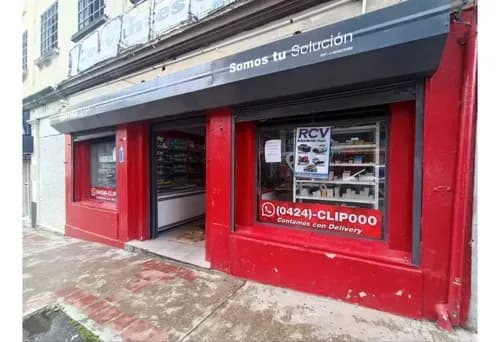 Fondo De Comercio De Farmacia Con Mobiliario En Centro De Los Teques