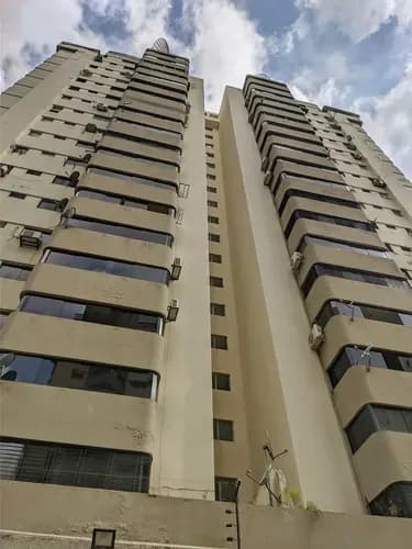 Penthouse Duplex En Venta Urb Valles De Camoruco Res Paraíso J
