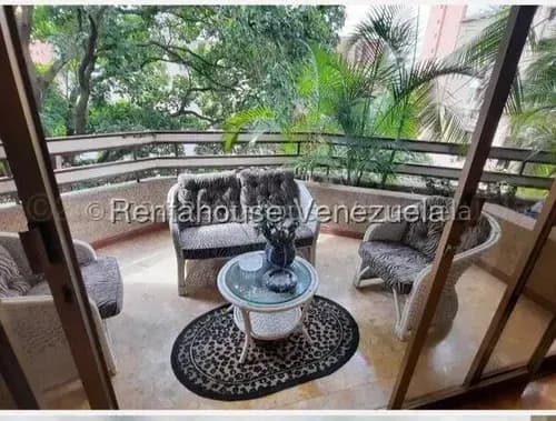 Af- De Oportunidad, Apartamento En Venta En El Rosal, Amplio, Con Balcón, Excelente Distribución, Ascensor Privado, Vigilancia
