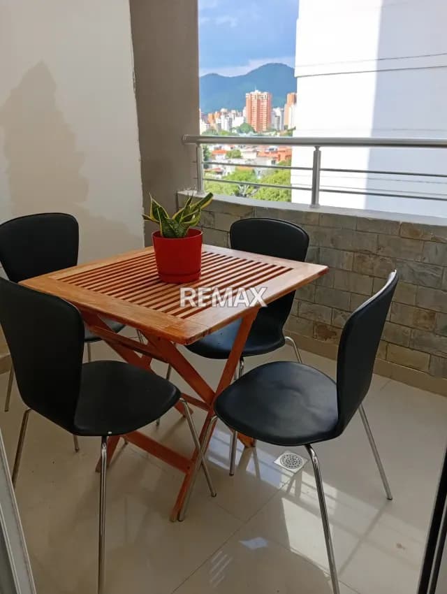 Apartamento en alquiler urb las chimeneas