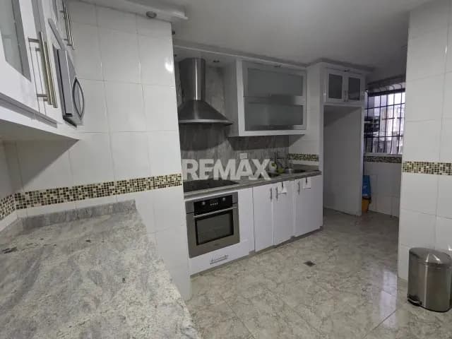LA TRINIDAD APARTAMENTO EN ALQUILER