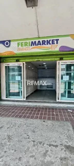 SE ALQUILA LOCAL COMERCIAL EN LA AV LAS FERIAS VALENCIA