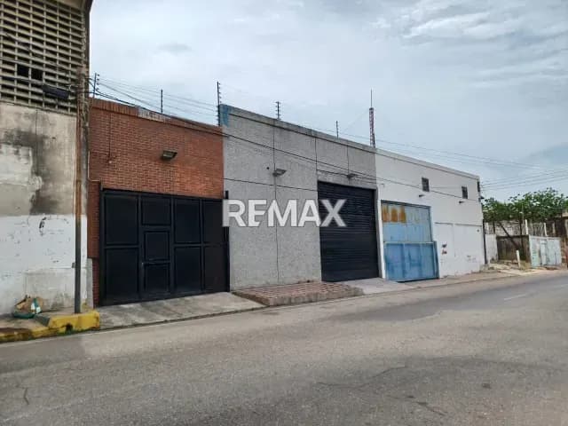 GALPON COMERCIAL EN VENTA SECTOR BELLOSO