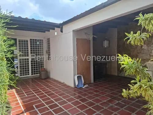 Marydoll Mogollon Vende Bella Casa Con Vigilancia Privada Ubicada En La Mora, Cabudare-lara*-*