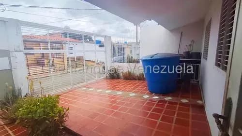 Lcda. Milagros Carrasquel Casa Alquiler Cabudare Lara Los Yabos Economica Residencial Economico Código Inmobiliaria Rent-a-house 26-12809