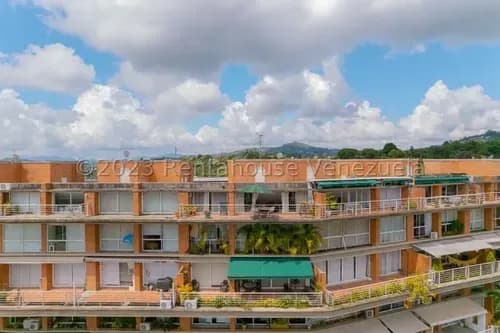 Lindo Apartamento Con Terraza En Venta En Villanueva El Hatillo 26-8389 Ma