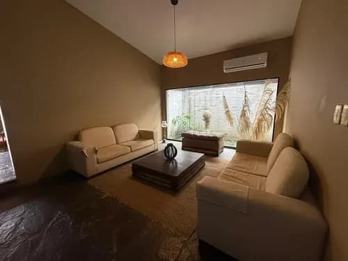 Md Vende Casa En La Urb La Viña