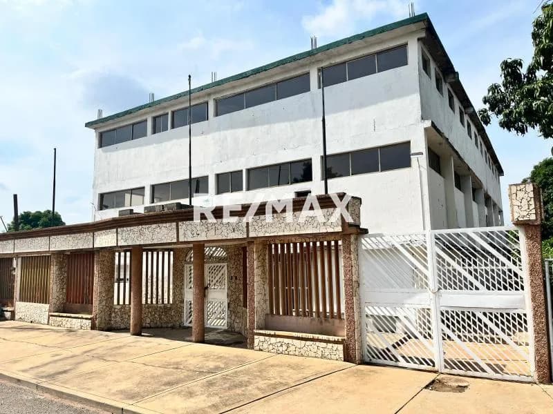 Colegio listo para funcionar – Sierra Maestra, San Francisco