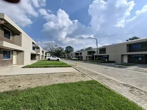 Elegante Townhouse En San Diego Res. Casa Verde