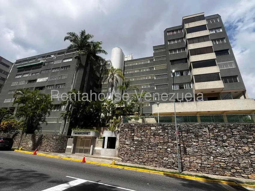 Apartamento (1 Nivel) en Alquiler en Los Samanes, Distrito Metropolitano