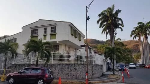 Mr Venta Casa Comercial 470 M2 Frente Al Concepto La Viña Valencia 327116