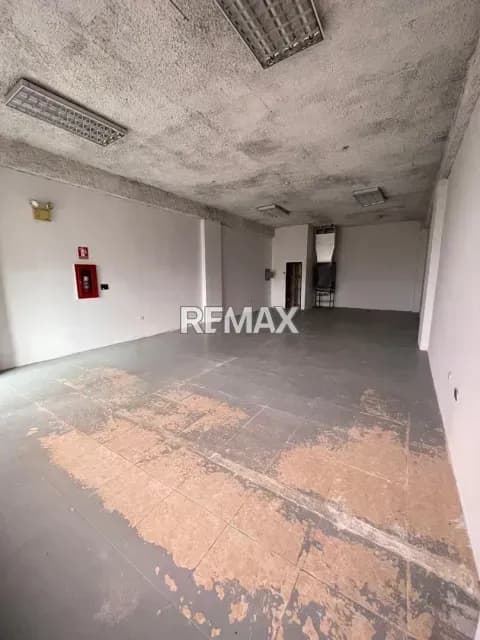 Local Comercial en alquiler C.C Tacarigua zona industrial