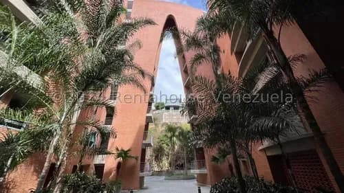 Estupendo Apartamento Pb En Venta En Las Mercedes Mls #24-26424