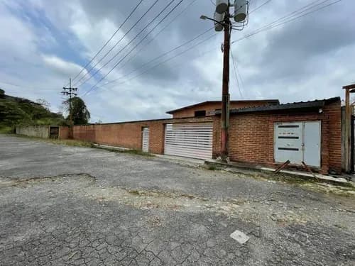 Venta De Casa Quinta En Turumo