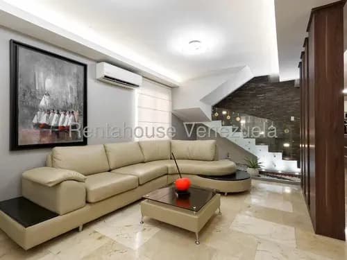 Tu Nuevo Hogar En Venta En La Mejor Ubicación De Cabudare, Lara. Cuenta Con 3 Habitaciones Espaciosas Y 4 Baños /y/v Y