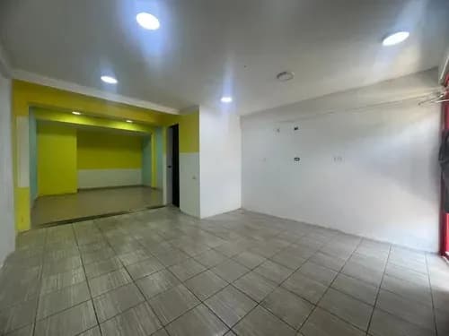 Se Alquila Local Comercial En Urbanización La Gaviota, San Diego, Avenida Principal. Jmgb