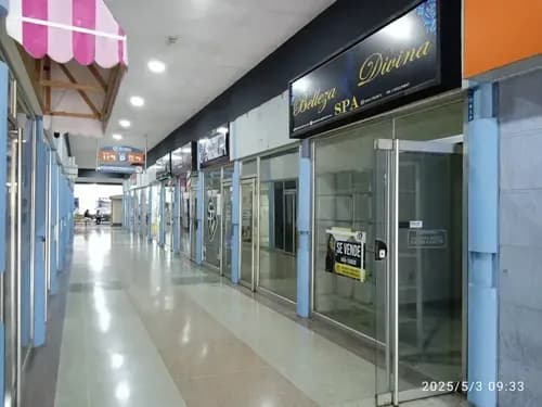 En Venta Local Cc Global, Maracay