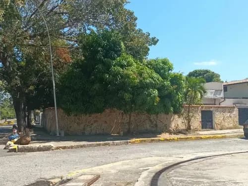 Terreno En Venta Av. Rio De Janeiro, Urbanización Chuao