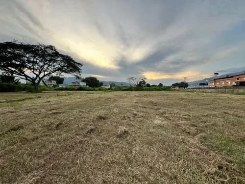 Terreno Ubicado En El Municipio San Diego Estado Carabobo. También Por Lotes. (al)