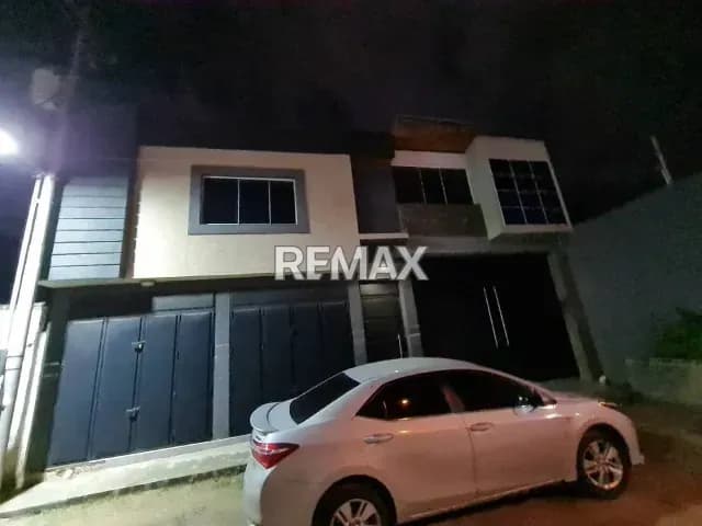 Le ofrecemos Galpón multifuncional como ningún otro en San Diego, ubicación insuperable