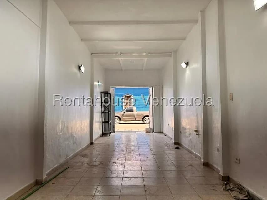 Comercial (Local Comercial) en Alquiler en Catia, Distrito Metropolitano