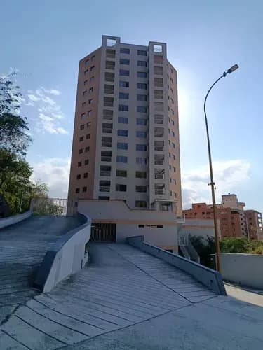 Josseyris Jimenez Vende Apartamento Trigaleña Alta Res Vista Suite