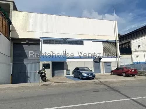 Agp Galpón Industrial En Venta En Boleita Sur, 1332,80 Mt2 Totalmente Operativo 26-3584