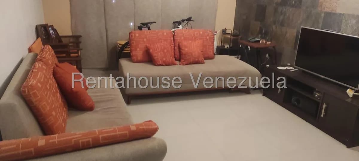 Apartamento (1 Nivel) en Alquiler en Av Americo Vespucio, Anzoategui