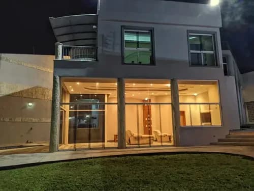 Casa En Venta De Tres Niveles En Altos De Guataparo Valencia, Atc-rc1 Tp