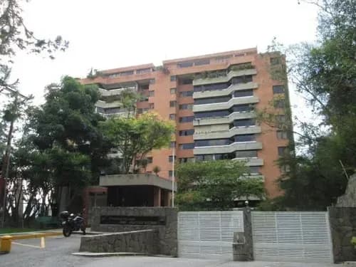 Apartamento ( Remodelado / Equipado ) Venta Las Esmeraldas ( Resd. Las Esmeraldas ) Mls - 26-16227