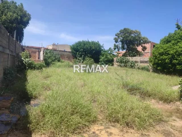 Se Vende Terreno Residencial en Monte Bello