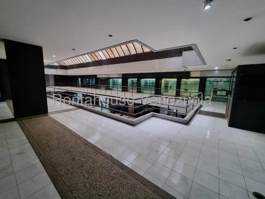 Comercial (Local Comercial) en Alquiler en Parroquia La Candelaria, Distrito Metropolitano