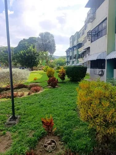 Apartamento En Venta En Residencias Los Andes En San Diego. La