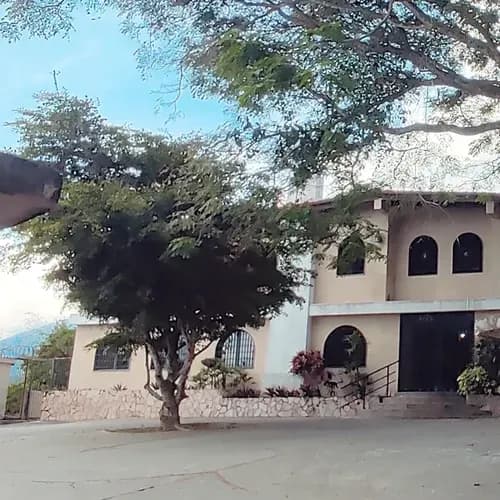 Apto.pb.tipo Casa. En La Urb.miranda-caracas Con Bella Vista (fmg)