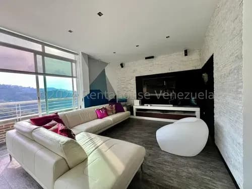 Apartamento En Venta En Solar Del Hatillo, Caracas 24-24975 Yf