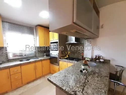Bella Y Cómoda Casa En Venta En Conjunto Privado Del Sector La Floresta # 26-16961