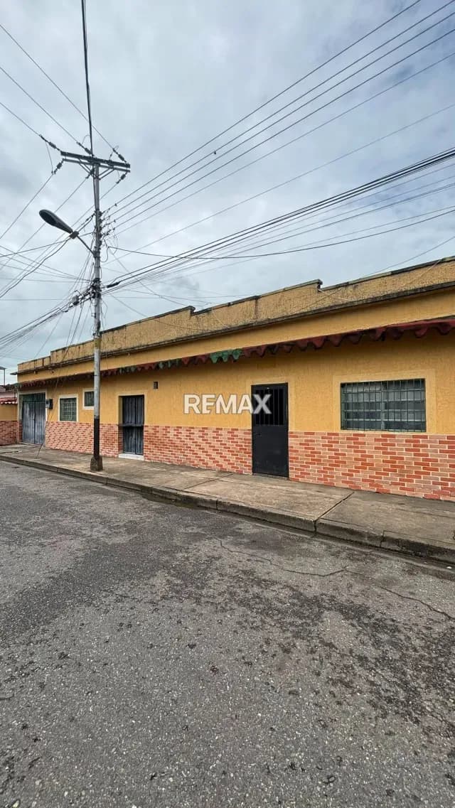 En Venta Centro Familiar ubicado en Guanare, Sector La Arenosa Carrera 10 entre Calles 12 y 13, Guanare, Portuguesa, Venezuela