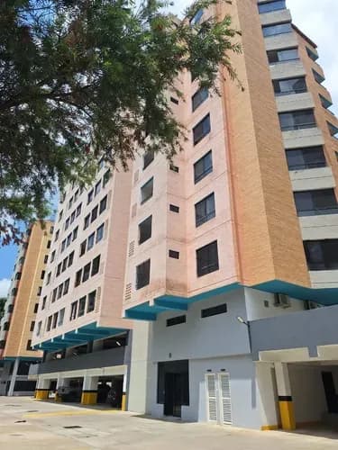 Apartamento Tipo Estudio: Agua Blanca Res. Santa Clara Valencia