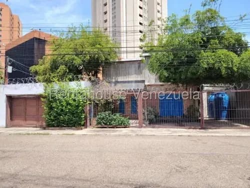 Casa Comercial En Venta En Av Bella Vista
