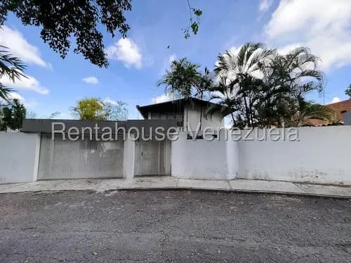 Casa En Venta En Prados Del Este - Asesora Yesenia Romero - Mls 26-12876