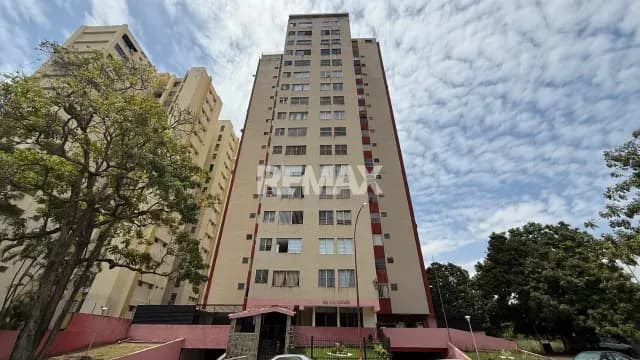 Se vende apartamento en Residencias Alfa Centauro, Las Chimeneas