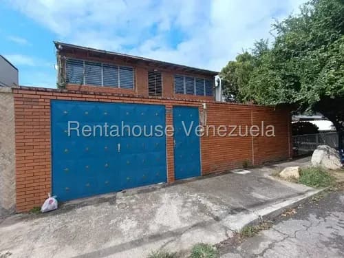Oportunidad Casa Para Remodelar En Venta, Urb. Santa Cecilia
