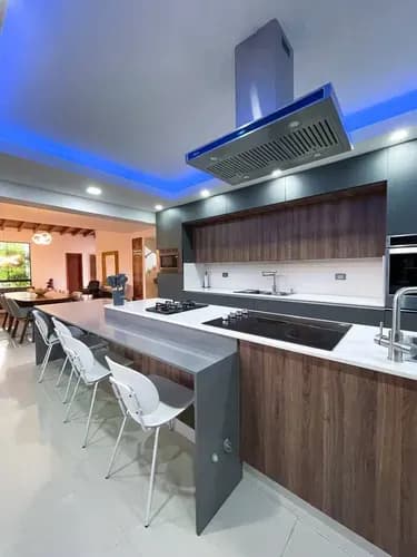 Michelle Vende Casa Quinta Remodelada En Urb Prebo Il Valencia Hr-s /226