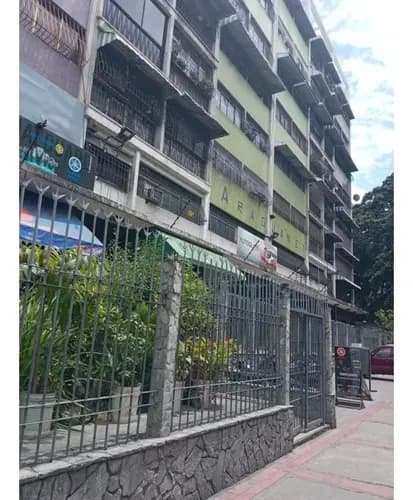 Apartamento Y Local En Venta Prado De Maria